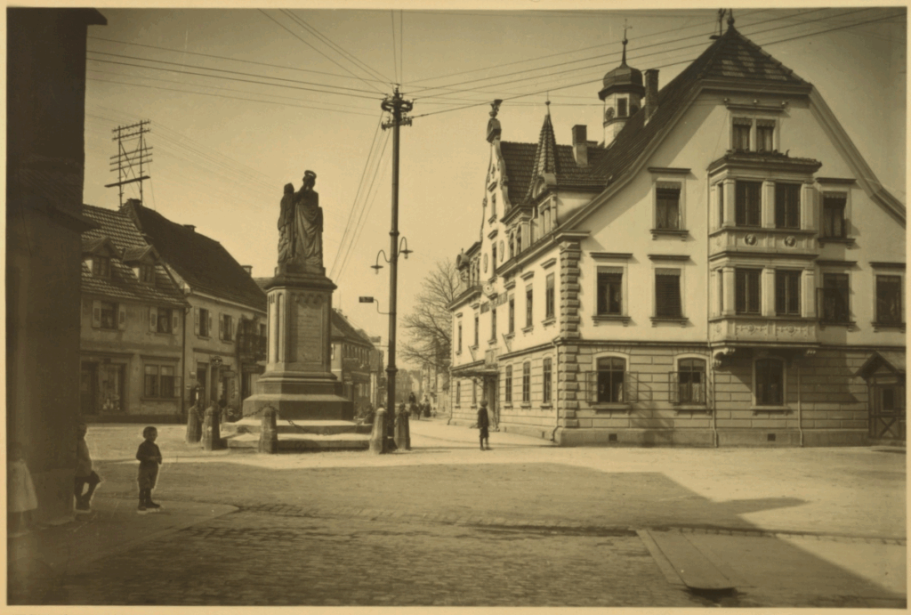 Am Adlerplatz Achern 1912